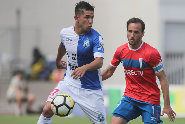 Flores quiere volver a Colo Colo: “El esquema de Mario salas me acomoda”