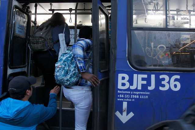 Encuesta de Transparencia mostró rechazo transversal al chileno “winner”