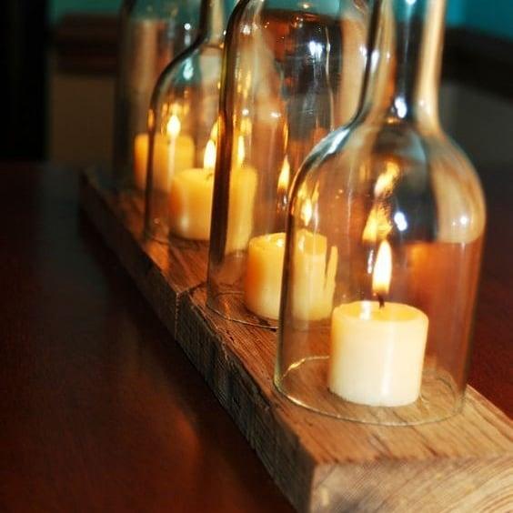 Bar restaurante convirtió sus desechos de vidrio en maceteros, servilleteros y cubre velas