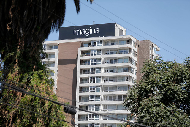 Hombre muere tras caída de 15 pisos en un edificio de La Florida