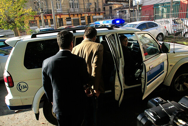 PDI detiene a extranjero con pornografía infantil en su celular