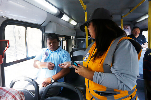 Más de 200 inspectores y carabineros realizan masiva control antievasión