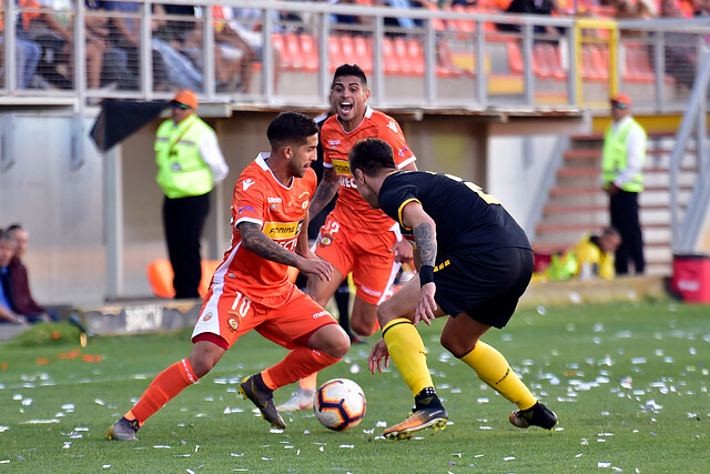 Cobreloa derrotó a San Luis y le metió presión a Santiago Wanderers