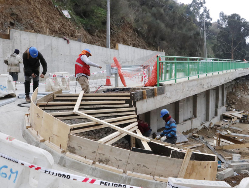 Valparaíso: Vecinos reclaman las obras en Av. Alemania