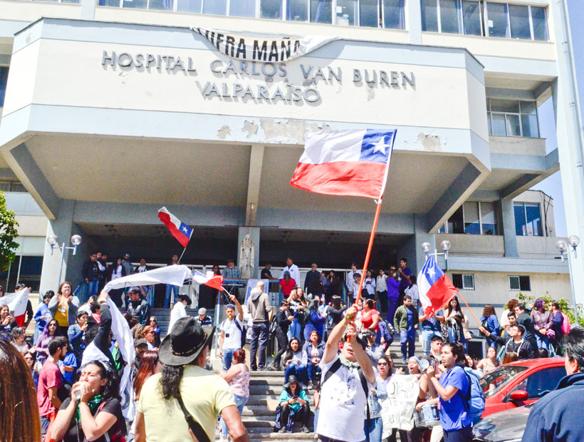Valparaíso: Expulsan a enviados del Ministerio de Salud al hospital Carlos Van Buren