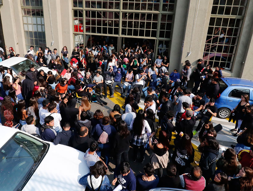 Viña, Valparaíso y Quilpué: Se suspendió la PSU 15 minutos antes de presentarla en establecimientos