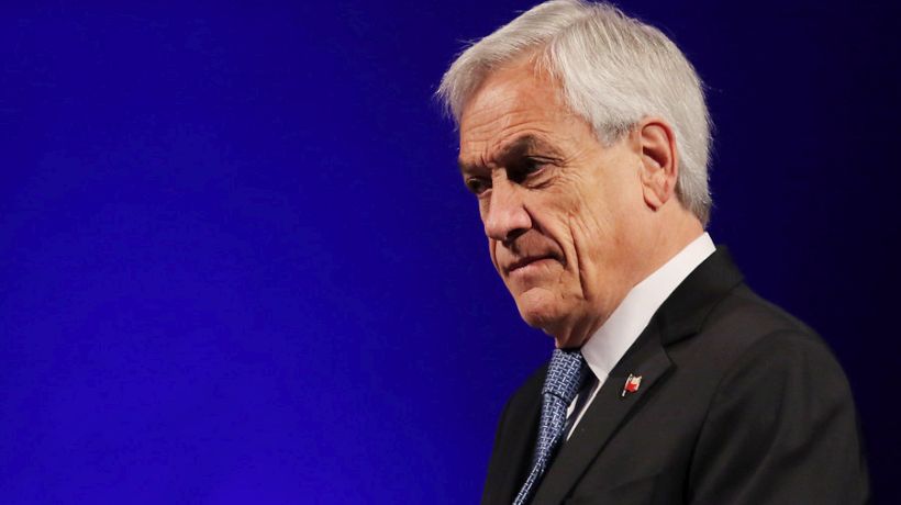 Apoyo al Piñera se mantiene en un 10% según Cadem