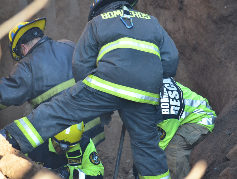 Viña del Mar: Rescataron a un hombre que cayó 30 metros en quebrada