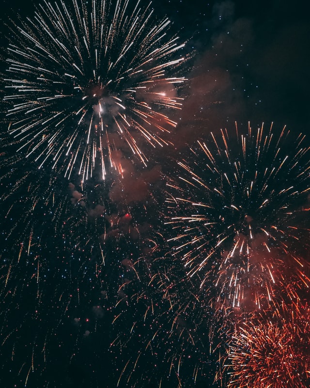 Reginato y Sharp insistirán con el show de fuegos artificiales en el mar