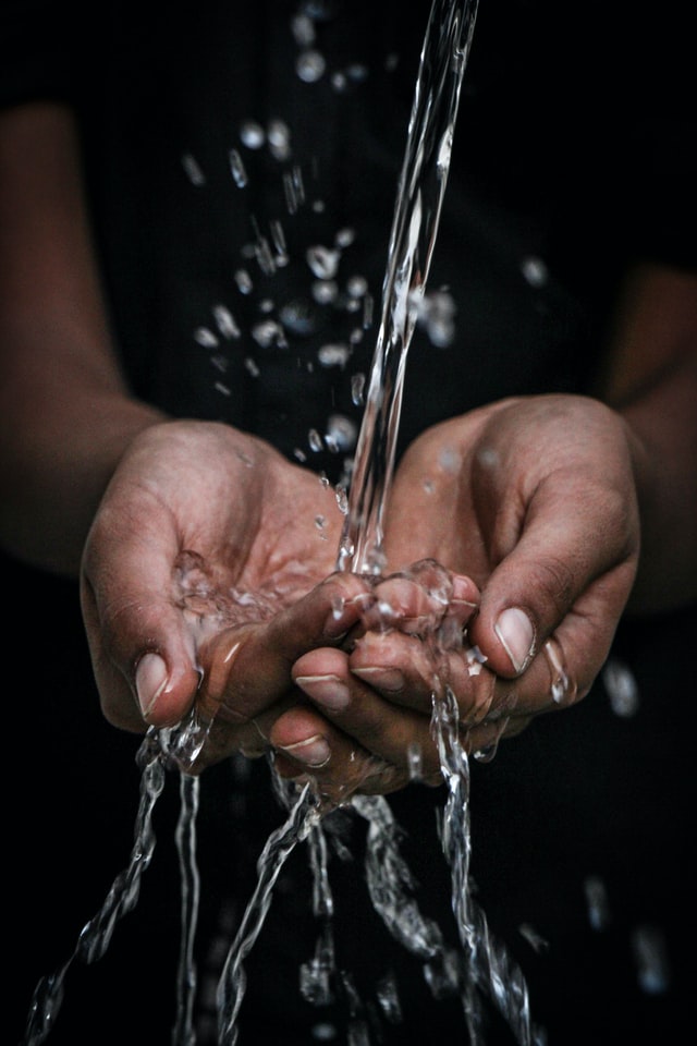 Reciben agua 2 horas por día: vecinos del Olmue denuncian falta del líquido en medio de pandemia