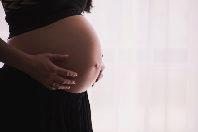 Coronavirus: Mujeres embarazadas con comorbilidades podrán vacunarse desde este lunes
