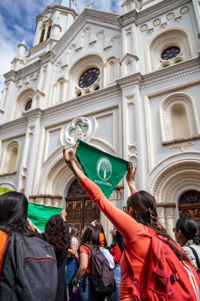 Con voto clave DC: Comisión de Género rechaza idea de legislar despenalización del aborto