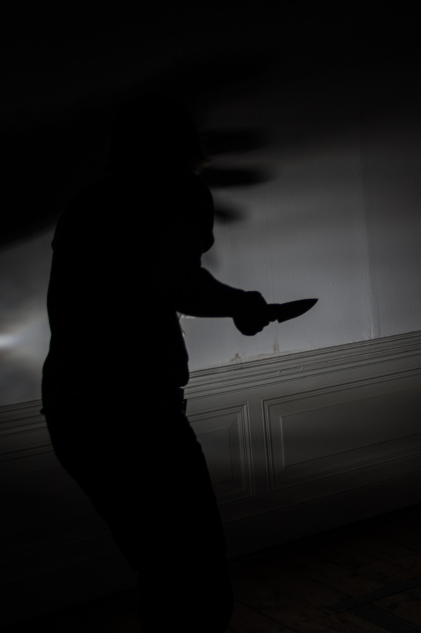 Dan 15 años de cárcel a hombre que empujó a su pareja desde un noveno piso en Viña del Mar