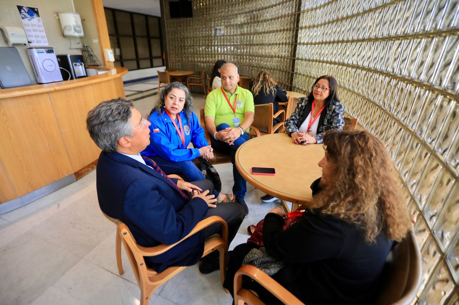 Organizaciones sindicales de Valparaíso presionan por avance de Ley de Reajuste