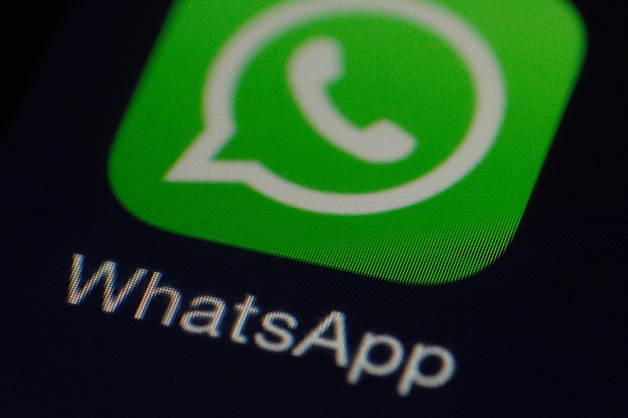 Récord de fraudes a través de WhatsApp: regiones de Chile más afectadas, claves para prevenirlos y cómo actuar